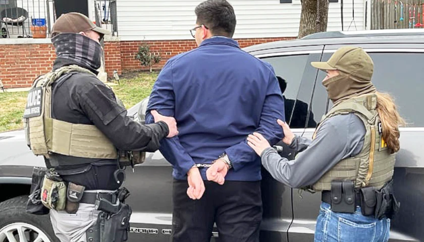 Tennessee Bill Would Make Law Enforcement Comply with Immigration Detainers