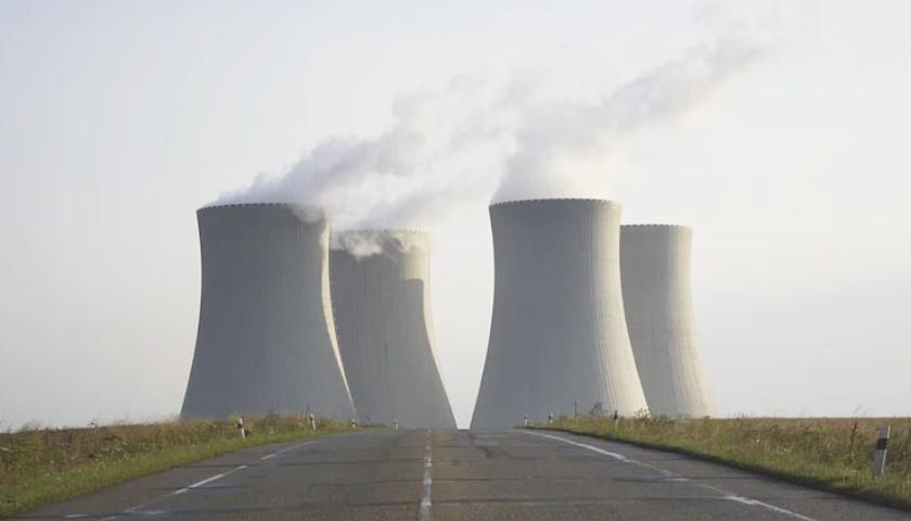 Two Tennessee Nuclear Firms Get $900M for Uranium Work