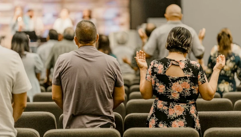 Tennessee Bill Creates Misdemeanor Charge for Someone Who Interferes in Religious Services