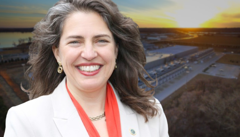 Knoxville Mayor to Propose One-Year Ban on Large Data Centers