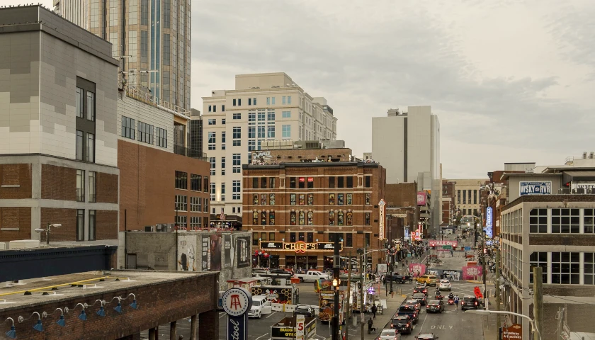 Metro Council Considers Eliminating Right-on-Red Turns in Downtown Nashville